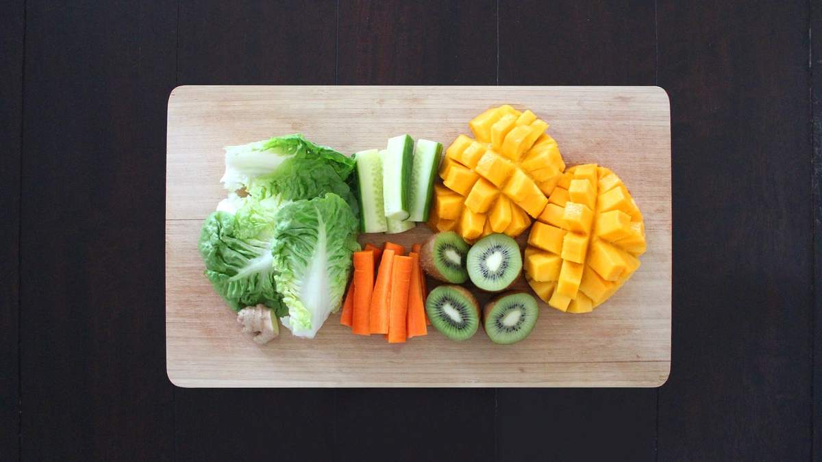 Яку кількість овочів та фруктів варто з'їдати протягом дня