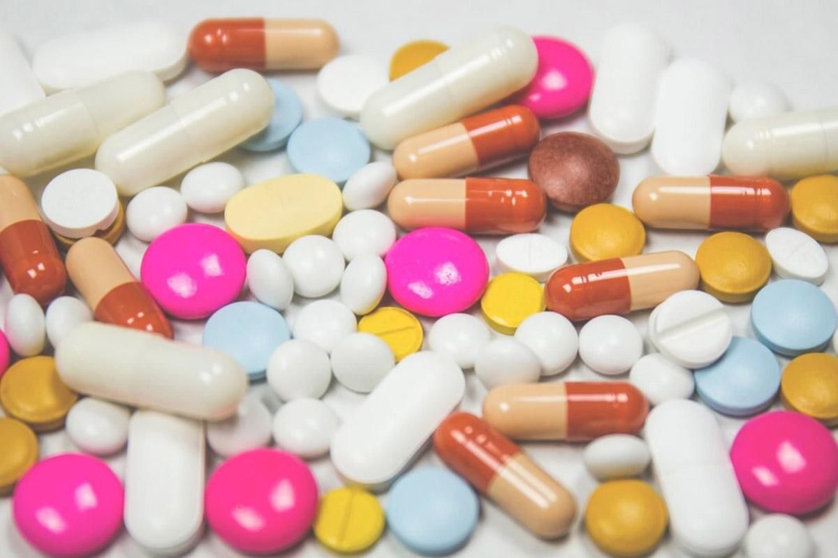 Чи купують українці антибіотики без рецепта лікарів: цікаве опитування