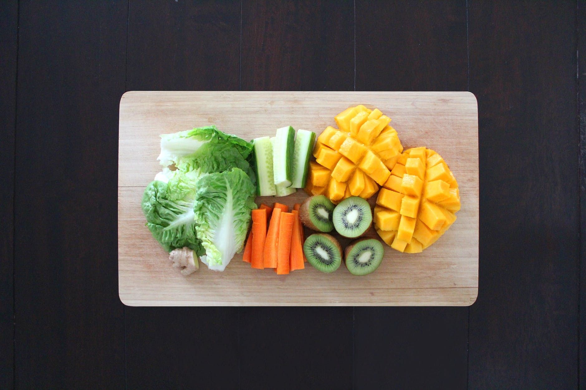 Количество овощей и фруктов нужно съедать в течение дня