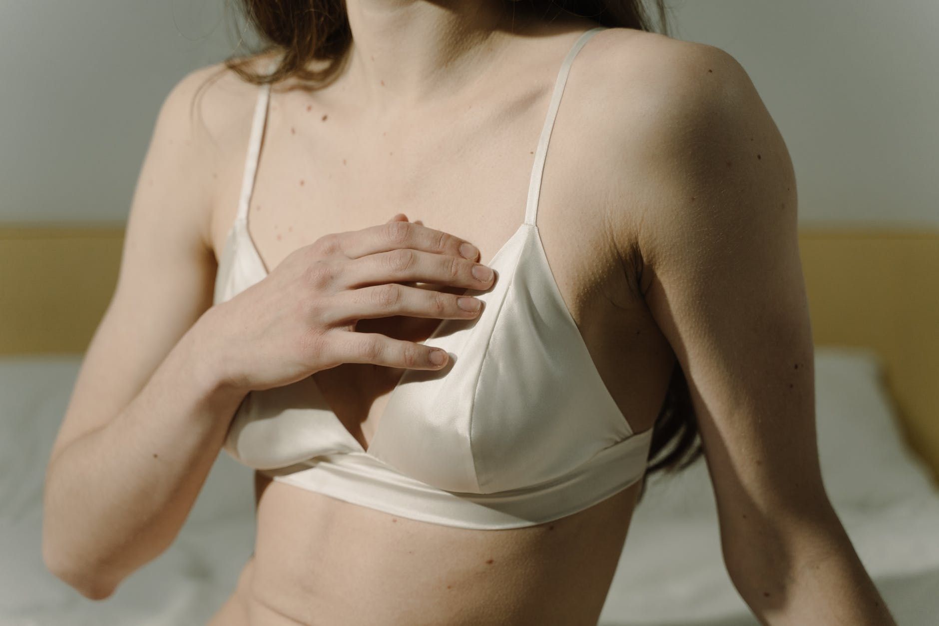 Почему не растет грудь: основные причины и способы увеличения