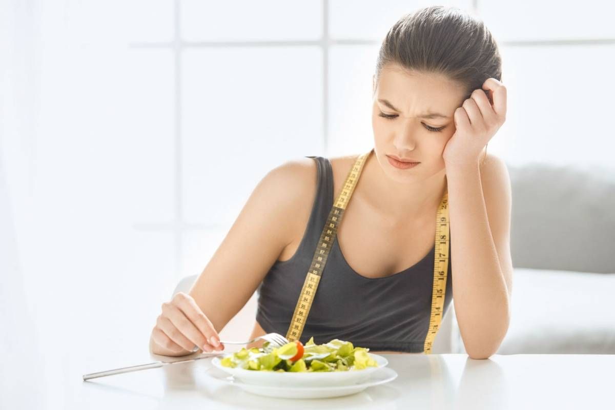 Які шкідливі звички заважають швидко схуднути: 6 головних помилок