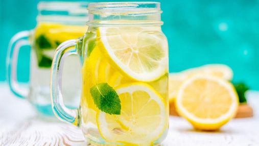 Як на організм впливає ранкова вода з лимоном: 5 корисних властивостей