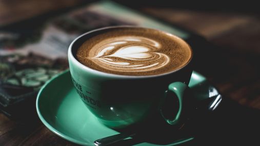 Як кава впливає на наш організм і що буде, якщо пити понад 4 чашки на день: пояснення невролога