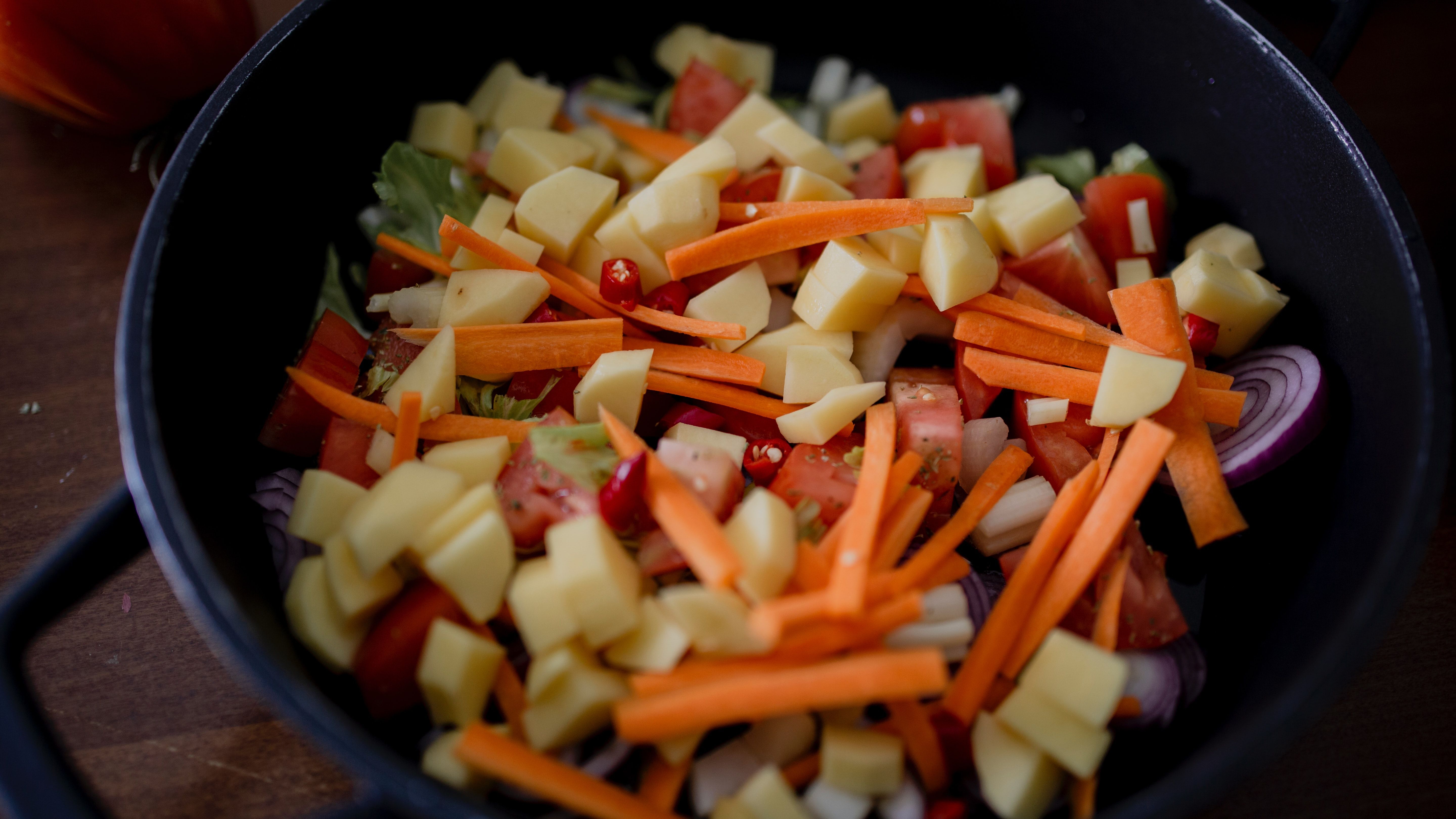 Приготовление блюда из замороженных овощей