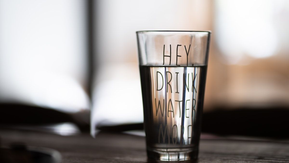 Скільки треба пити води