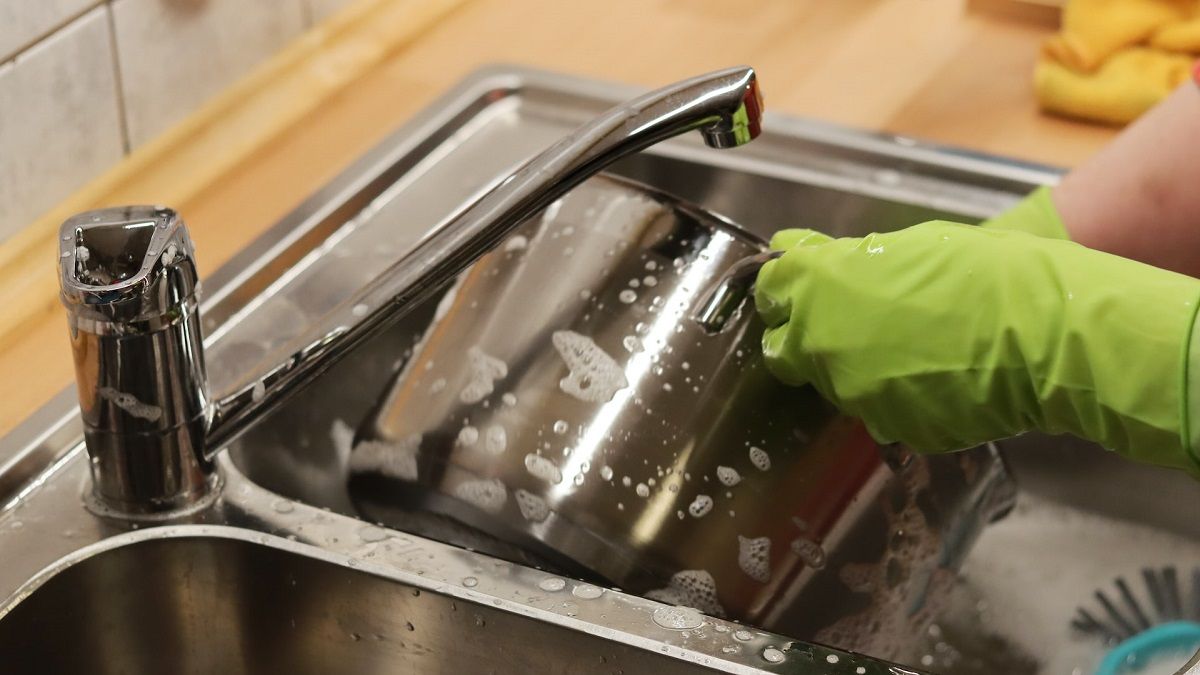 Як не варто мити посуд