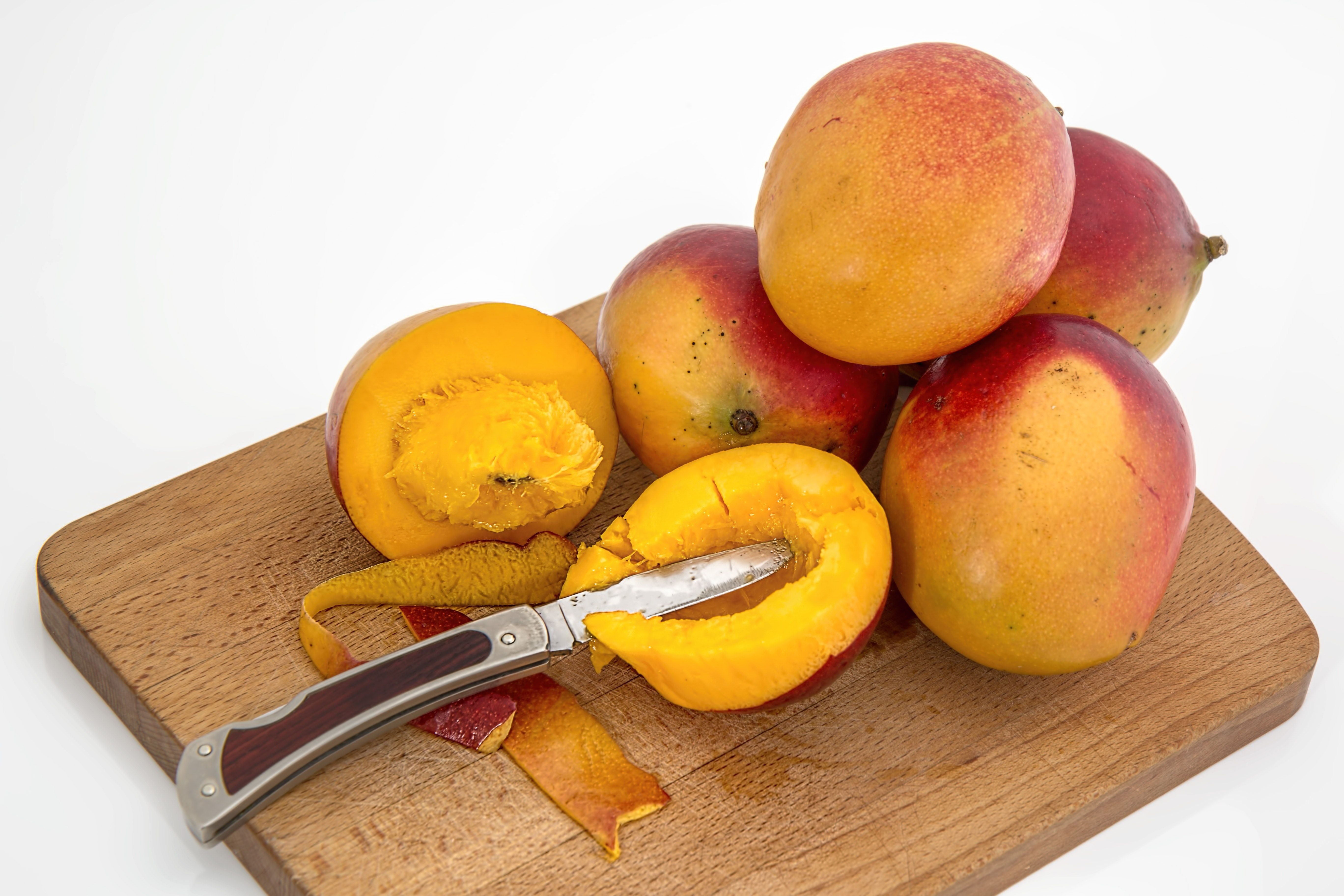 Манго фрукт полезные свойства и противопоказания. Манго фрукт фрукт. Плод манго. Тропические фрукты манго. Манго Колумбия.