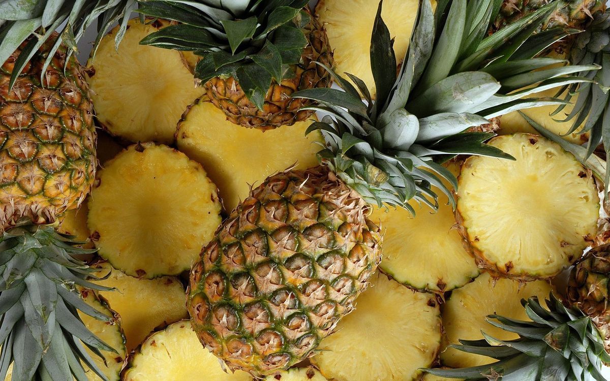 Корисні властивості ананасів