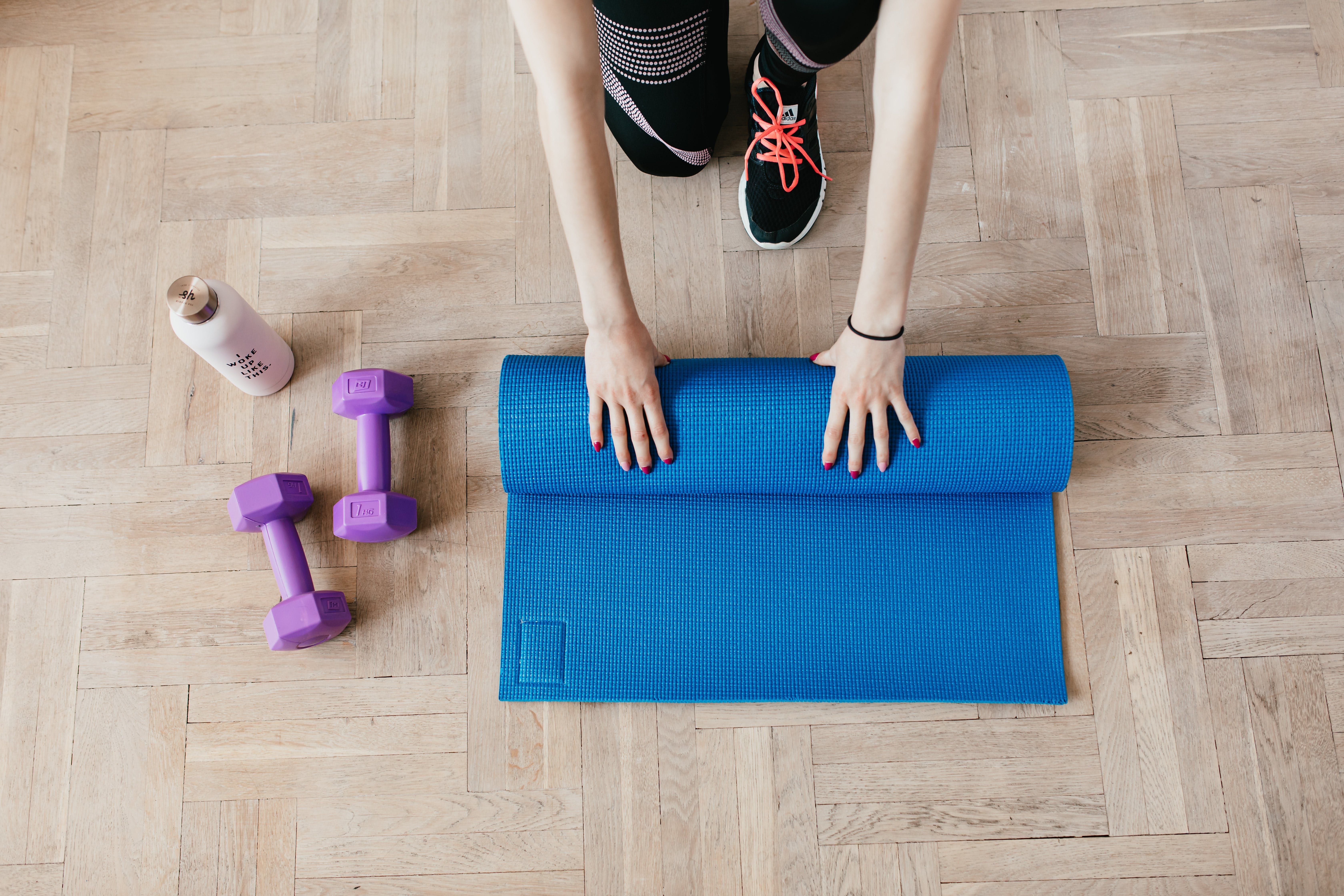 Упражнения для бедер могут хорошо подтянуть мышцы и сжечь жир.