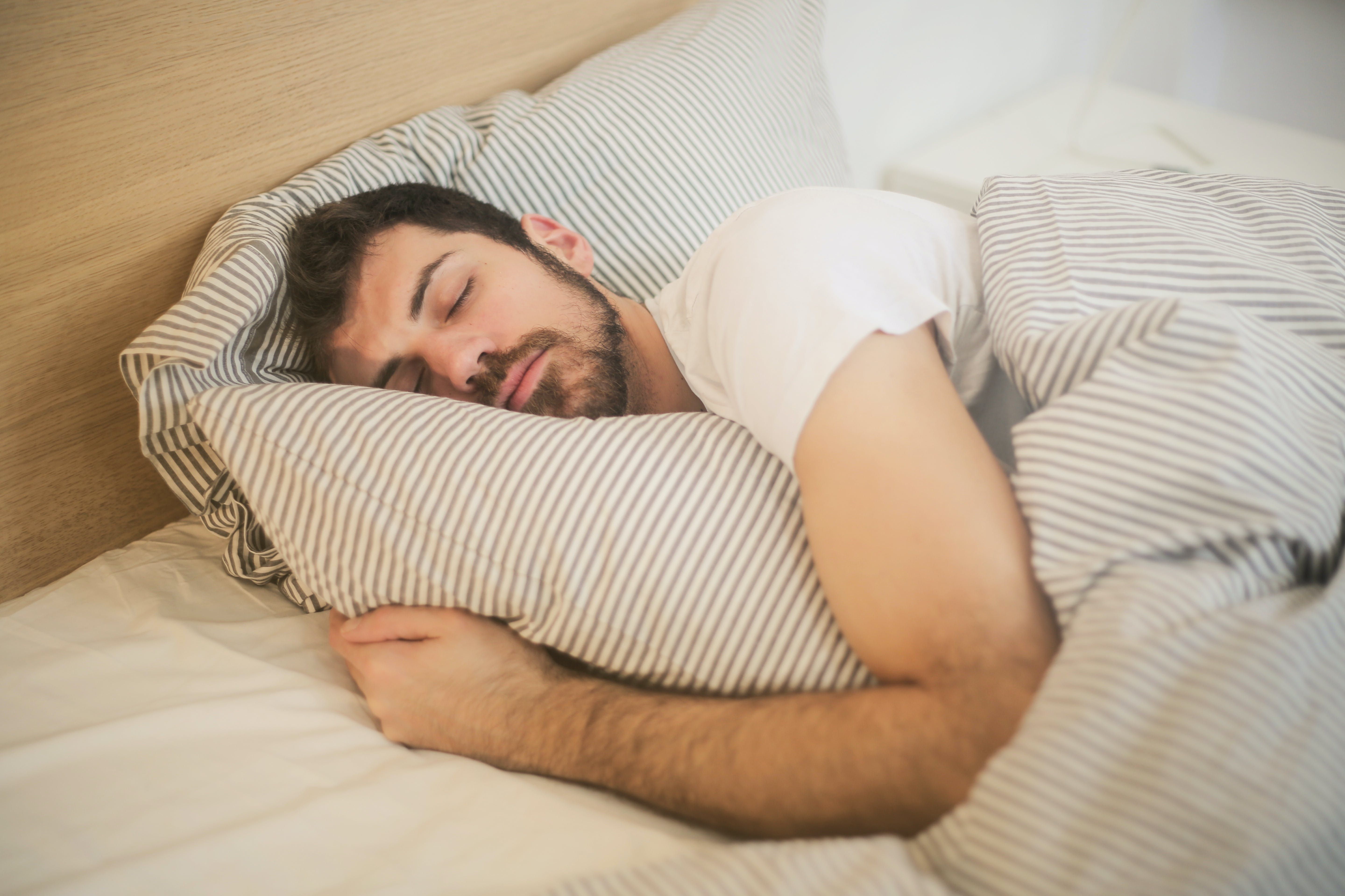 Поза для сна влияет на ваше здоровье
